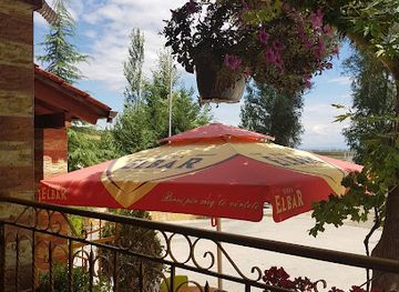 albania/fieri/restaurant/taverna-manastiri