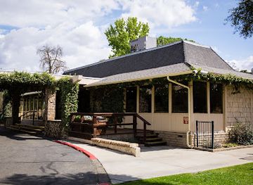 california/sequoia-national-park/restaurant/the-blue-heron-restaurant-lounge