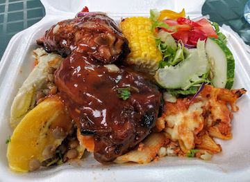 saint-lucia/rodney-bay/restaurant/triangle-pub-st-lucia