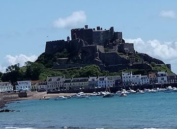 jersey/saint-martin/restaurant/rhona-s-at-the-beach