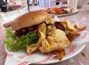 netherlands/dutch-coast/restaurant/pink-beach-by-wondr