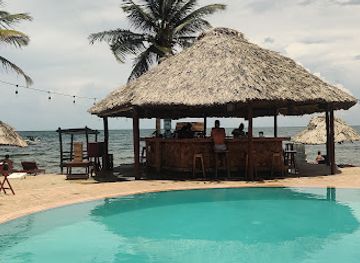 belize/vaca-plateau/restaurant/woven-palm-restaurant