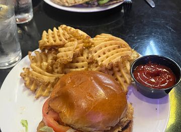 indiana/morgan-monroe-state-forest/restaurant/bar-ziek