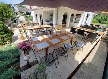 croatia/slavonia/restaurant/amfora