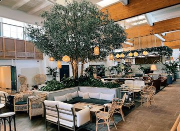 arizona/scottsdale/scottsdale-waterfront/restaurant/the-canal-club