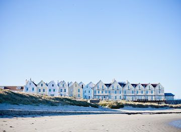 guernsey/alderney/restaurant/braye-beach-hotel