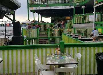 missouri/lake-of-the-ozarks/restaurant/shady-gators