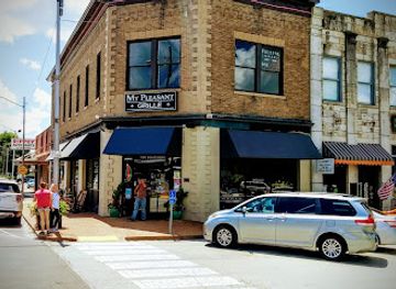 tennessee/southwest-tennessee/restaurant/mt-pleasant-grille