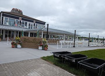 michigan/petoskey/restaurant/brandy-s-harbortown