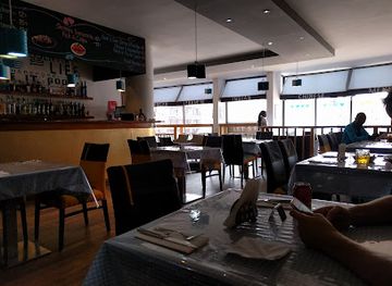 liberia/kakata/restaurant/let-s-eat-dinner