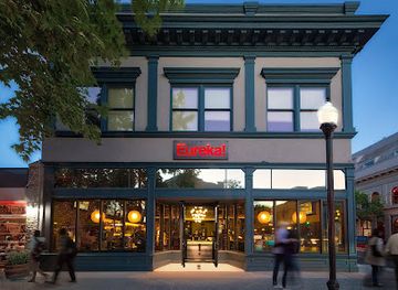 california/redwood-national-and-state-parks/restaurant/eureka-mountain-view