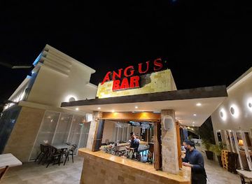 curacao/caracas-bay/restaurant/angus-steakhouse-bar
