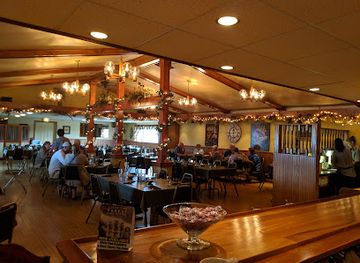 wisconsin/sturgeon-bay/restaurant/the-mill-supper-club