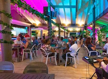 sint-maarten/simpson-bay/restaurant/astra