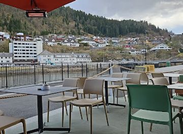 norway/sogn-og-fjordane/restaurant/elvesus-restaurant-bar