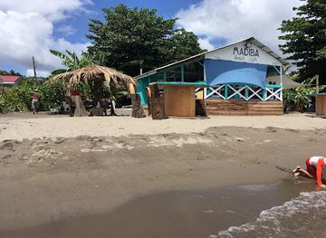 dominica/freshwater-lake/restaurant/madiba-beach-cafe