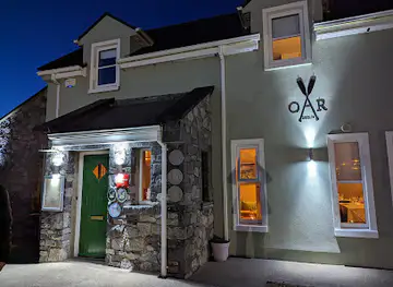 Oar Restaurant & Rooms