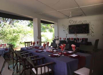 zimbabwe/matabeleland-south/restaurant/deja-vu