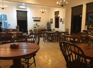 indonesia/central-java/restaurant/kafeole