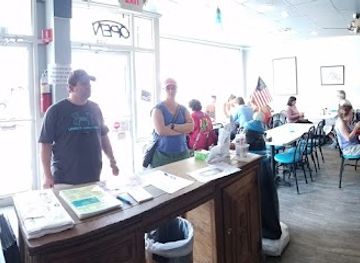 delaware/bethany-beach/restaurant/the-penguin