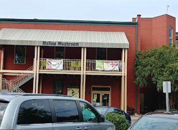 north-carolina/greenville/restaurant/mellow-mushroom-greenville