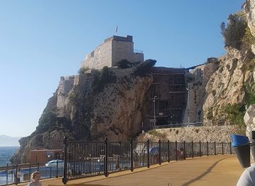 gibraltar/gorham-s-cave-complex/restaurant/the-dolphin-restaurant