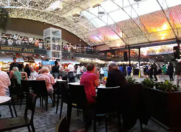 Metropolitan Bar and Restaurant