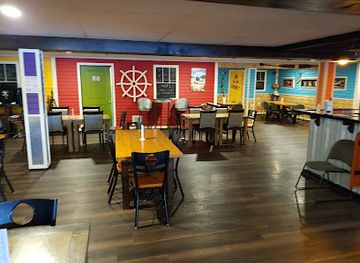 canada/avalon-peninsula/restaurant/smugglers-cove-roadhouse