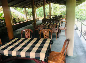 Streeam bend restaurant (Nuwan)