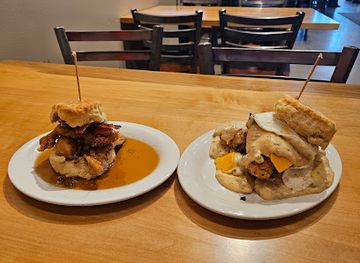 ohio/canton/restaurant/maple-street-biscuit-company