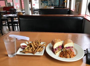 washington/tacoma/restaurant/quickie-too