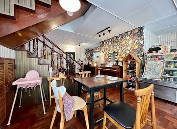 thailand/bangkok/ari/restaurant/pink-typhoon-creative-pasta-steak-ari