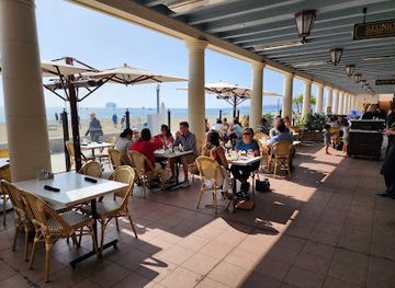 california/santa-barbara/santa-barbara-waterfront/restaurant/reunion-kitchen-drink-santa-barbara