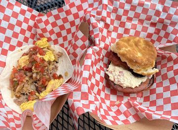 kentucky/owensboro/restaurant/lure-smoke-shack