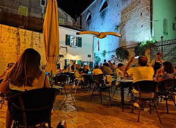 montenegro/cetinje/restaurant/restaurant-przun