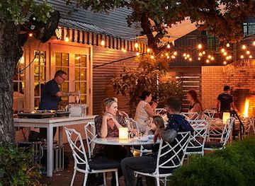 texas/austin/restaurant/josephine-house