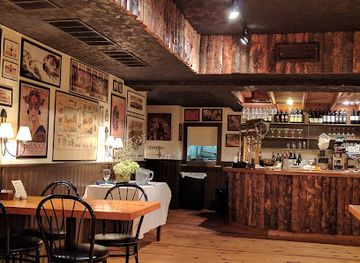 kansas/monument-rocks/restaurant/renaissance-cafe