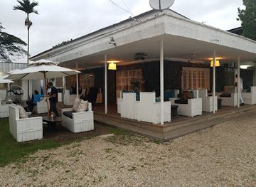 cameroon/grassfield-region/restaurant/africa-lounge