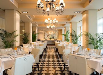 gibraltar/gibraltar-harbour/restaurant/terrace-restaurant-at-the-rock-hotel