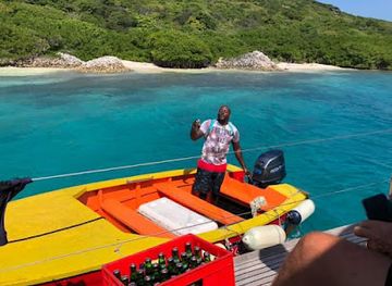 saint-vincent-and-the-grenadines/union-island/restaurant/carlos-beach-bbq