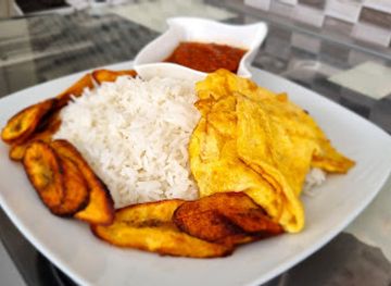 ghana/kusaug/restaurant/db-quaqua-eatery