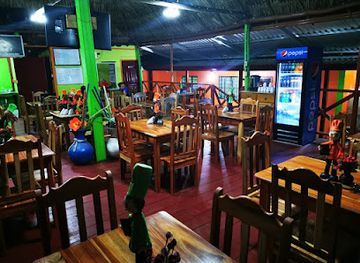 honduras/tela/restaurant/la-casa-de-los-chefs