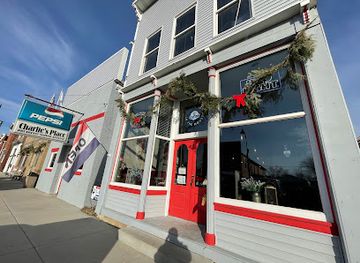 illinois/galena-territory/restaurant/charlie-s-place-eatery