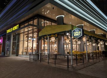 north-carolina/charlotte/restaurant/tupelo-honey-southern-kitchen-bar