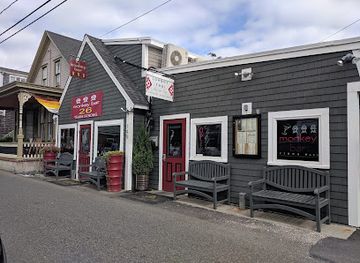 massachusetts/provincetown/restaurant/johnny-thai-monkey-bar