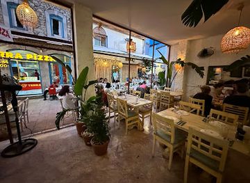 turkiye/cesme/restaurant/cark-balik-cesme