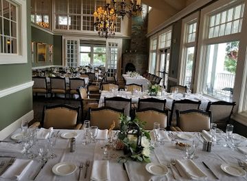 connecticut/eastern-connecticut/restaurant/fox-hopyard-on-the-rocks-restaurant