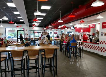 maine/waterville/restaurant/five-guys