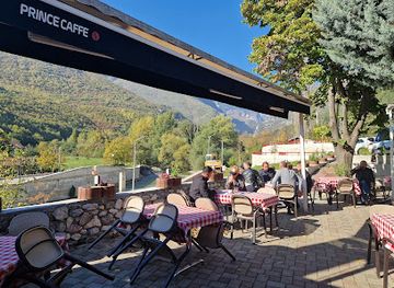 kosovo/peja-mountains/restaurant/blini-restaurant
