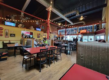 wyoming/cheyenne/restaurant/2-doors-down